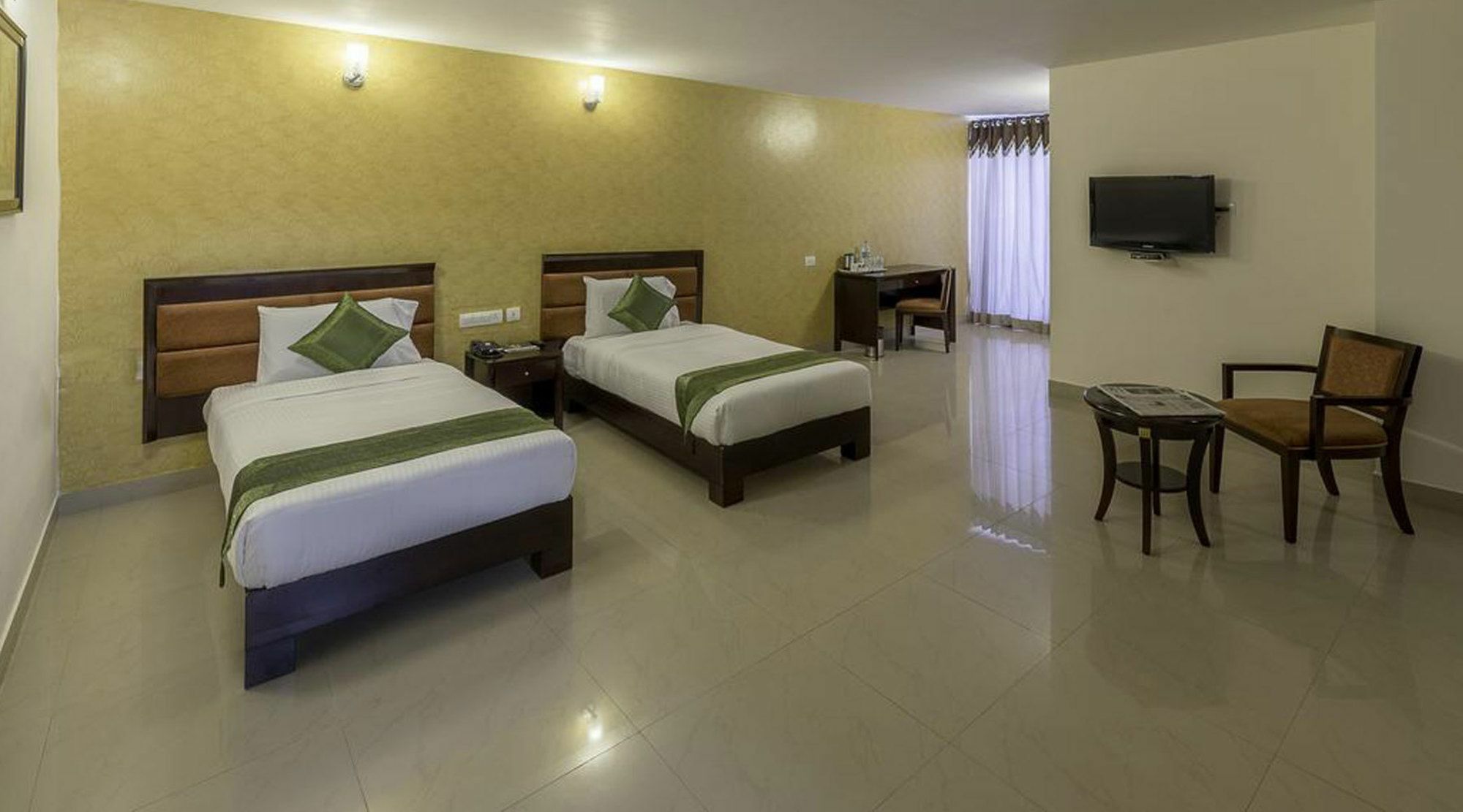 Hotel Treebo Crystal Castle Bangalore Exterior foto